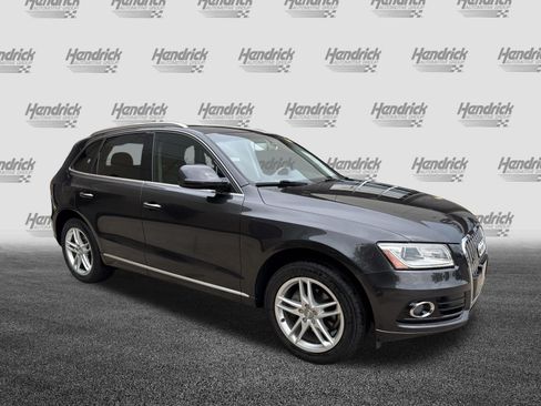 Used 2016 Audi Q5 2.0T Premium Plus w/ Technology Package AWD/4WD image 2