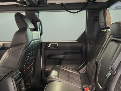 Used 2025 Ford Bronco Raptor AWD/4WD image 16