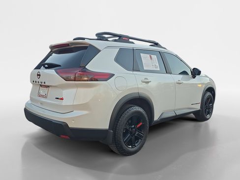 Certified 2025 Nissan Rogue SV image 5