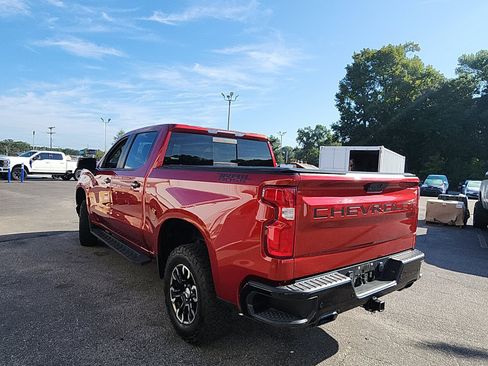Used 2021 Chevrolet Silverado 1500 LT Trail Boss w/ Convenience Package II AWD/4WD image 3
