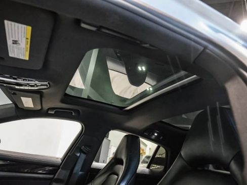Used 2018 Porsche Panamera 4 AWD/4WD image 6