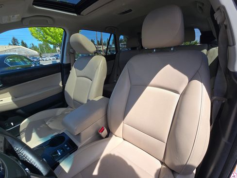 Used 2016 Subaru Outback 2.5i Limited AWD/4WD image 22
