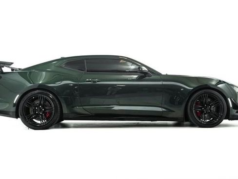 Used 2020 Chevrolet Camaro ZL1 image 5