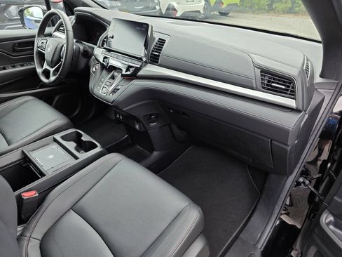 Used 2025 Honda Odyssey Sport-L image 11