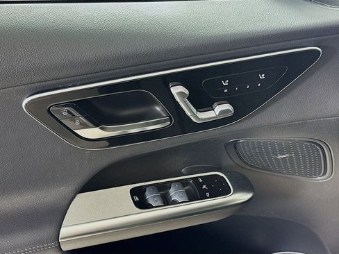 New 2026 Mercedes-Benz GLC 300 image 18