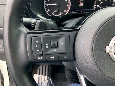 Used 2023 Nissan Pathfinder SL image 22