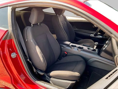 Used 2021 Ford Mustang Coupe RWD image 8