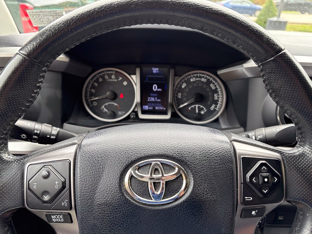 Used 2017 Toyota Tacoma SR5 w/ Tow Package AWD/4WD image 21