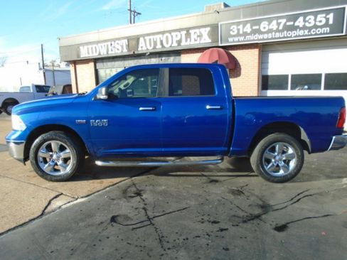 Used 2015 RAM 1500 4x4 Quad Cab Big Horn image 5