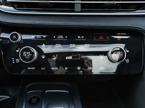 Certified 2026 INFINITI QX60 Luxe w/ Cargo Package image 16