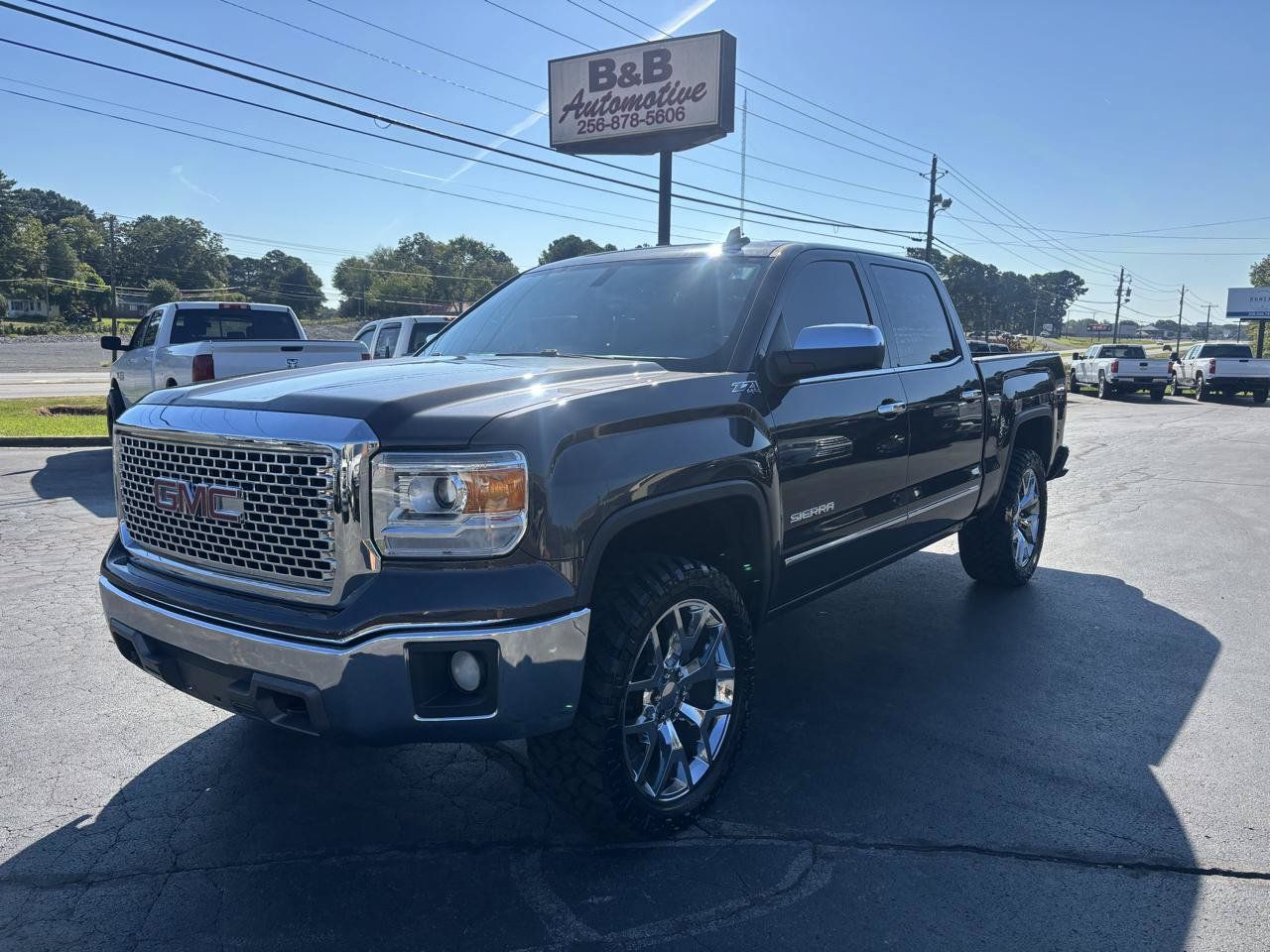 Used 2015 GMC Sierra 1500 SLT w/ SLT Crew Cab Value Package AWD/4WD image 1