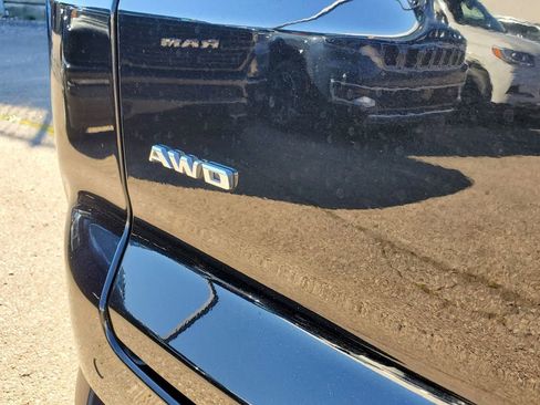 Used 2020 Cadillac XT4 Sport image 17