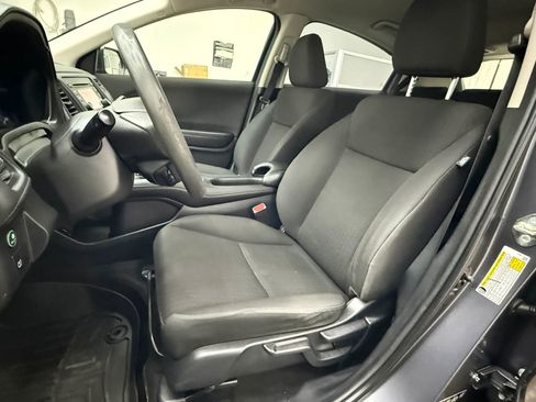 Used 2017 Honda HR-V LX image 13
