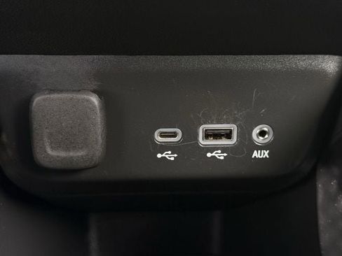 Used 2023 Chevrolet TrailBlazer LT w/ Convenience Package AWD/4WD image 22