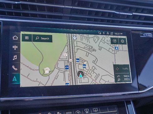 Used 2023 Audi Q8 Prestige w/ Prestige Package image 15