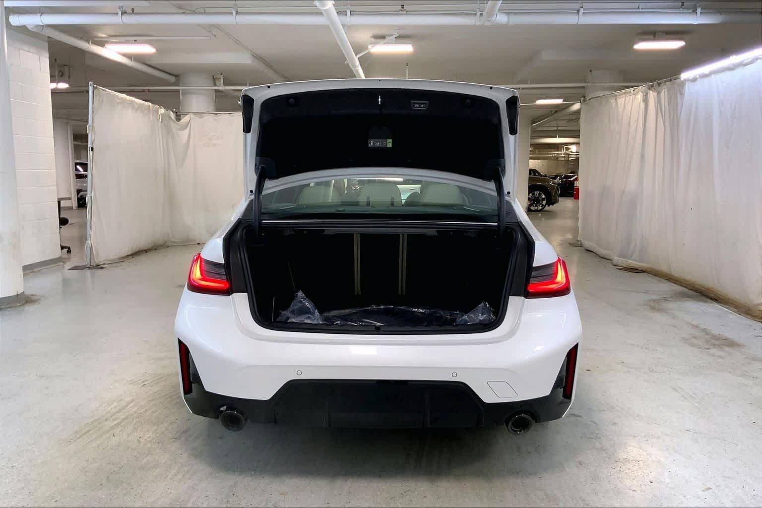 New 2026 BMW 330i xDrive Sedan w/ M Sport Package AWD/4WD image 20