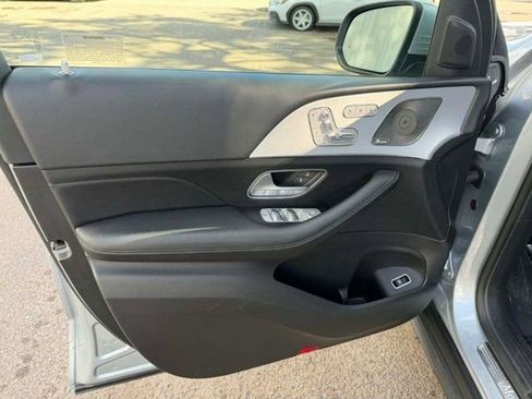 Used 2024 Mercedes-Benz GLS 450 4MATIC image 13