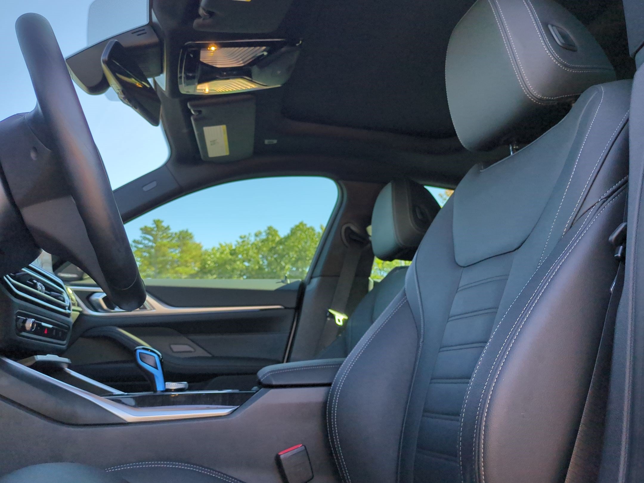 Certified 2022 BMW i4 eDrive40 w/ Premium Package RWD image 15
