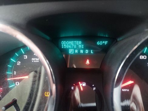 Used 2012 Chevrolet Traverse LT FWD image 10