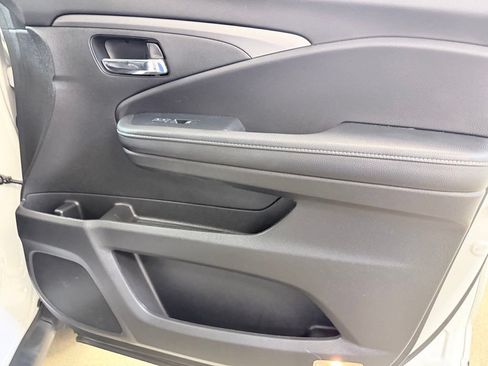 Used 2023 Honda Ridgeline RTL-E image 35