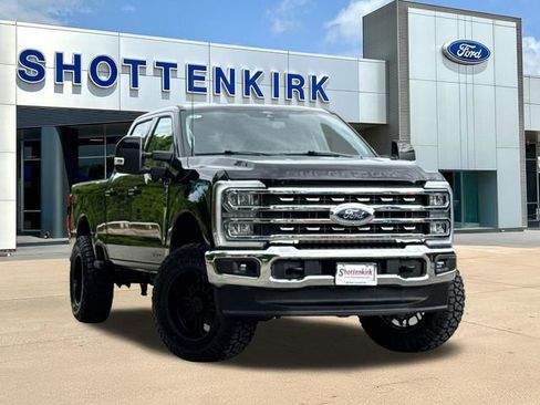 Used 2024 Ford F250 Lariat AWD/4WD image 1