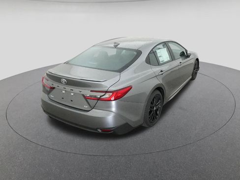 New 2026 Toyota Camry SE image 8