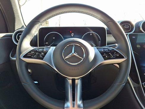 Used 2023 Mercedes-Benz GLC 300 4MATIC image 19