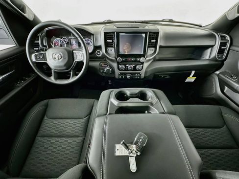 New 2026 RAM 1500 Express AWD/4WD image 9