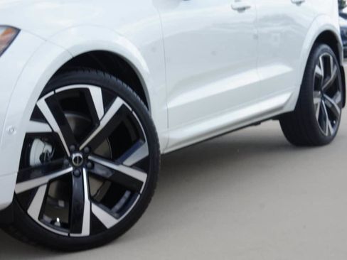 New 2026 Volvo XC60 B5 Ultra w/ Protection Package Premier image 6