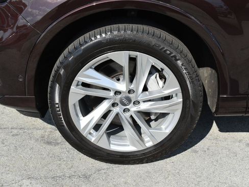 Used 2020 Audi Q7 3.0T Premium Plus w/ Premium Plus Package AWD/4WD image 33
