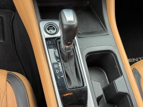 Used 2021 Nissan Sentra SV w/ SV Premium Package FWD image 20