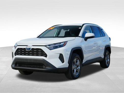 Used 2024 Toyota RAV4 LE image 3