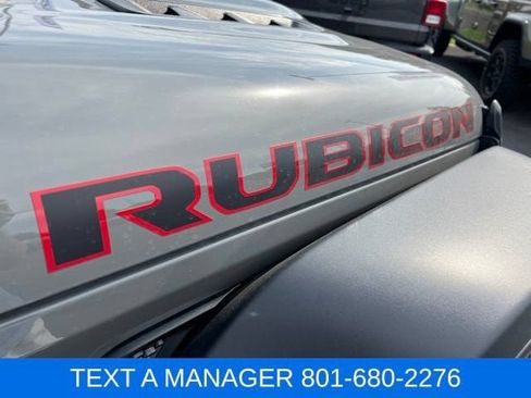 Used 2023 Jeep Gladiator Rubicon w/ LED Lighting Group AWD/4WD image 9