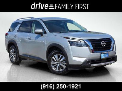 Certified 2025 Nissan Pathfinder SL