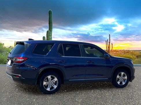 Used 2024 Honda Pilot EX-L image 5