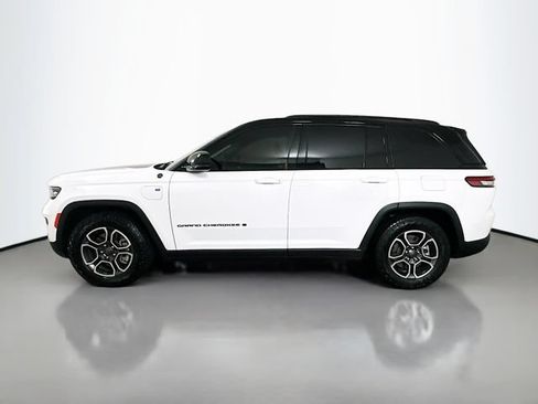 Used 2022 Jeep Grand Cherokee Trailhawk w/ Luxury Tech Group III AWD/4WD image 8