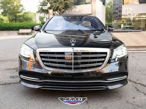 Used 2018 Mercedes-Benz S 560 Sedan image 2