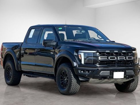 Used 2025 Ford F150 Raptor AWD/4WD image 8