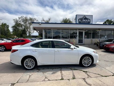 Used 2014 Lexus ES 350 w/ Luxury Package FWD image 8