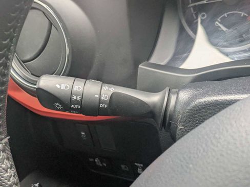 Used 2020 Toyota Tacoma TRD Off-Road w/ TRD Premium Off Road Package image 28