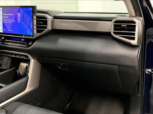 Used 2023 Toyota Tundra Limited AWD/4WD image 19