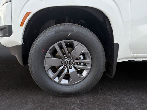 New 2026 Nissan Frontier SV w/ Tow Package AWD/4WD image 26