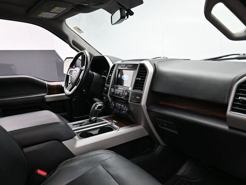 Used 2017 Ford F150 Lariat AWD/4WD image 30