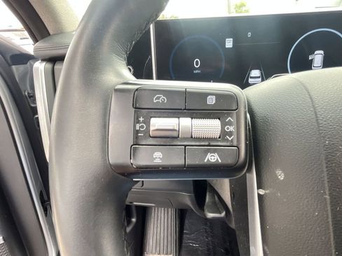 Used 2025 Hyundai Santa Fe Limited FWD image 21