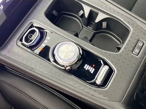 Used 2025 Jeep Wagoneer S Limited image 18