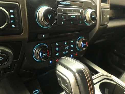 Certified 2018 Ford F150 Raptor w/ Equipment Group 802A Luxury image 17