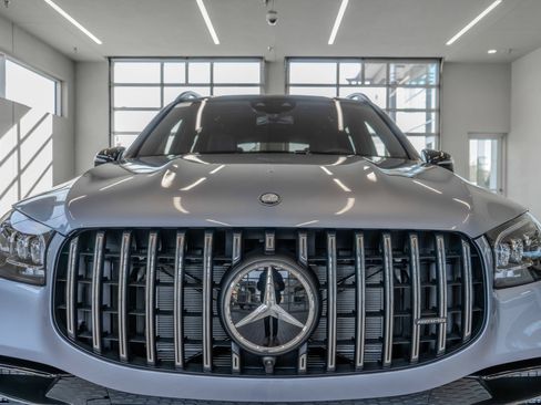 Used 2026 Mercedes-Benz GLS 63 AMG 4MATIC image 23