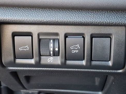 Used 2025 Subaru Outback Onyx Edition image 28