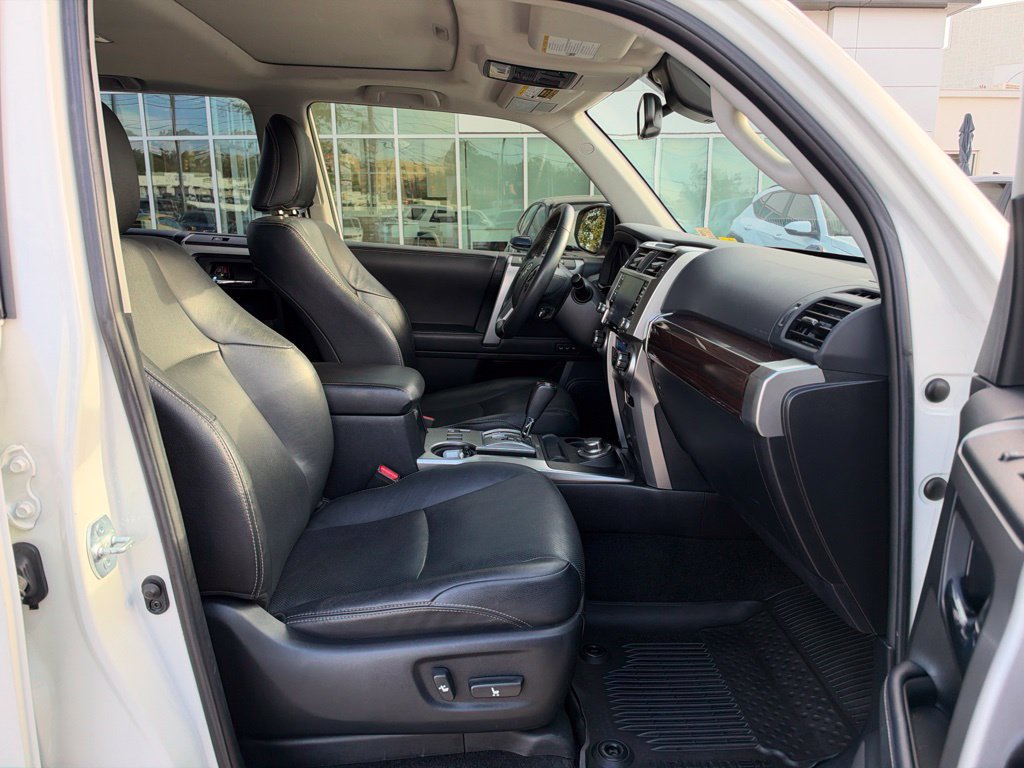 Used 2021 Toyota 4Runner Limited AWD/4WD image 14