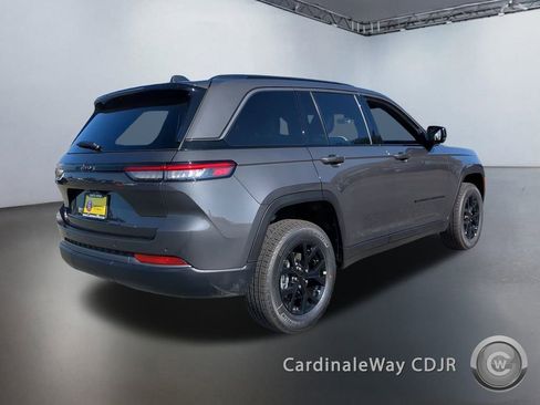 New 2026 Jeep Grand Cherokee Altitude AWD/4WD image 22